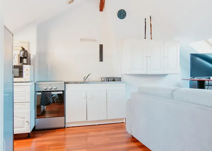 Normandy 4 Apartment *