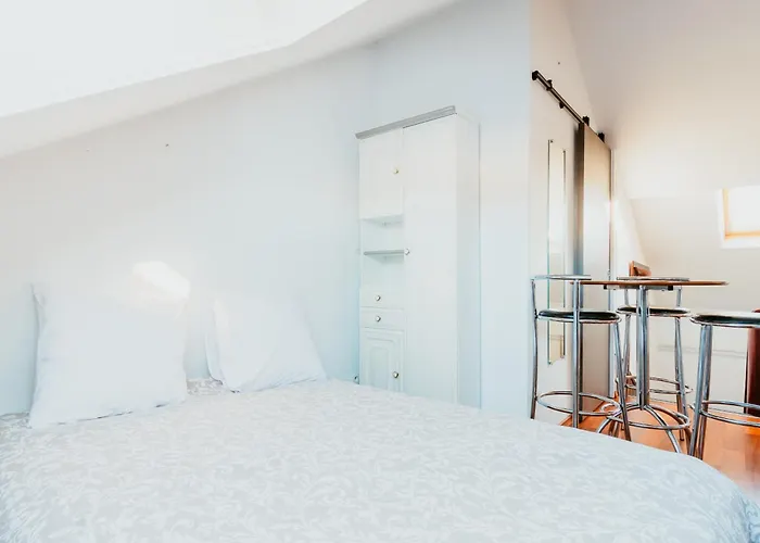 Normandy 4 Apartment